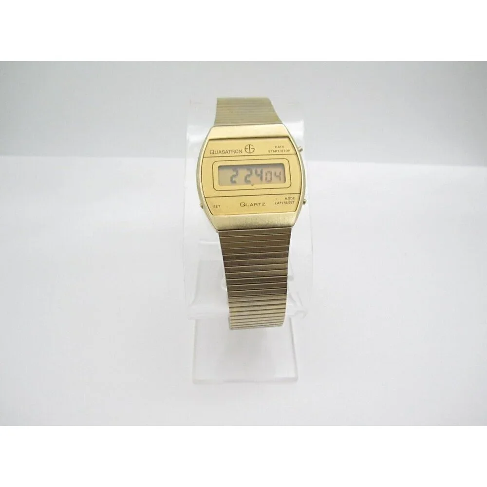Vtg Men's Quasatron Quartz WR Digital 30mm Causal Round Watch (G555)